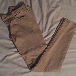 American Eagle Khaki Skinny Pants!